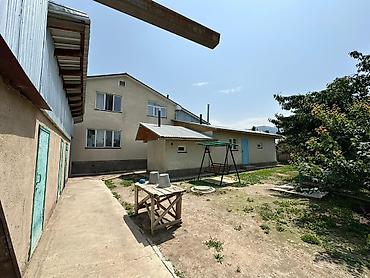 Продажа коттеджей и домов: 5 и более комнат, 166 м², 16 соток, Ак-Суу, Собственник — 25