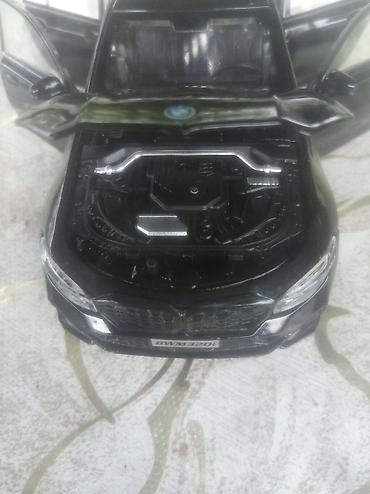 model 1: BMW 320i die-cast model maşın - Rəng: qara, parlaq örtük - Miqyas — 7