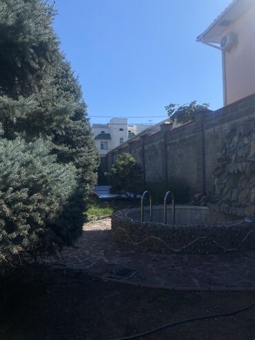 Долгосрочная аренда домов: 400 м², 7 комнат, Утепленный, Бронированные двери, Видеонаблюдение — 24