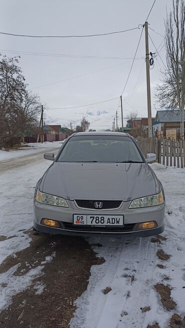 купить китайский авто в бишкеке: Honda Accord: 2002 г., 1.8 л, Механика, Бензин, Седан