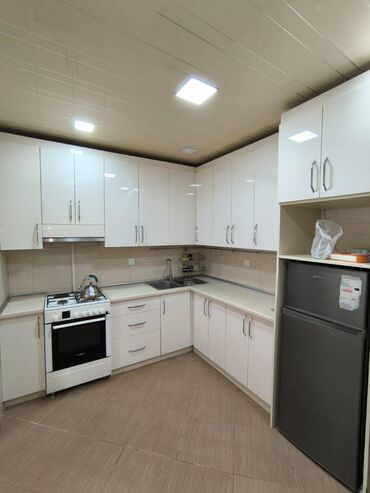 Uzunmüddətli kirayə mənzillər: Memar Əcəmi metro stansiyası 5-10 dəqiqə piyada məsafədə yerləşir, 111 — 5