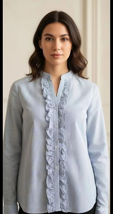 Elegantna ženska košulja sa volanima - Model: dugački rukavi, ravnog