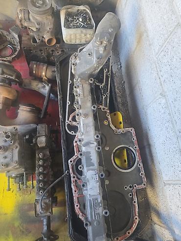 Двигатели, моторы и ГБЦ: Запчасти для дизельного двигателя (набор) Состав: - Две головки блока — 15