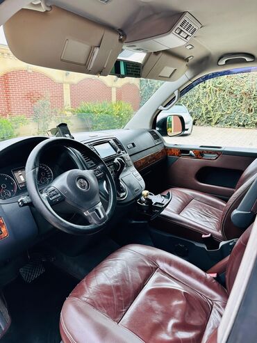 Volkswagen: Volkswagen Multivan: 2 l | 2013 il Universal — 4