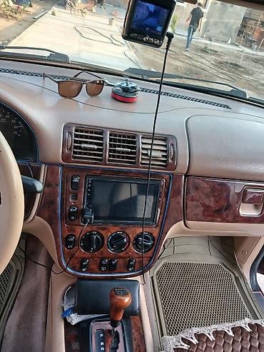 a class mercedes: SUV – bord rəngli, 5 qapılı, yan pilləkənlər və dam relsləri ilə - — 7