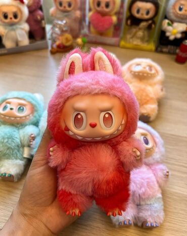 Oyuncaqlar: Labubu Kukla ● Labubu Yumuṣaq kuklalar ● Kola ve Sade olani var ● -da lalafo.az — 24 Oyuncaqlar: Labubu Kukla ● Labubu Yumuṣaq kuklalar ● Kola ve Sade olani var ● — 24