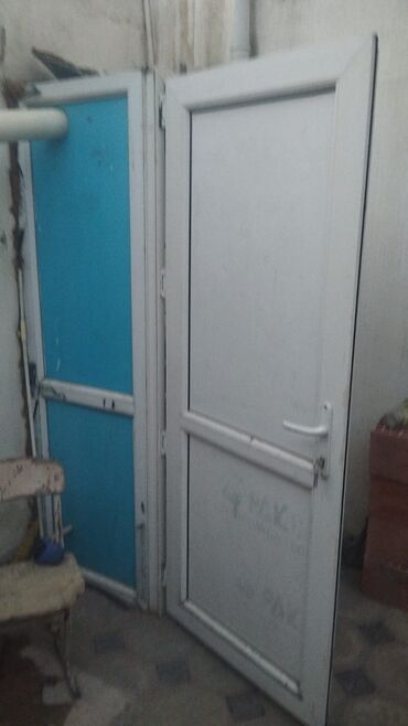 en gozel ev qapilari: Пластиковая дверь, 80х200 см, Б/у