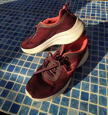 nike react: Спортивные женские кроссовки Skechers (модель SN 149851), цвет Plum — 1