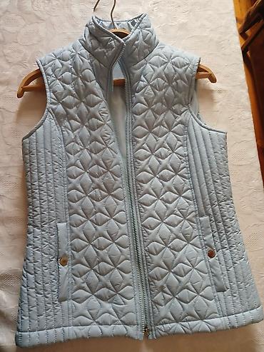 kapa: Yüngül quilted qadın jileti - Rəng: açıq mavi (pastel ton) - Model — 1