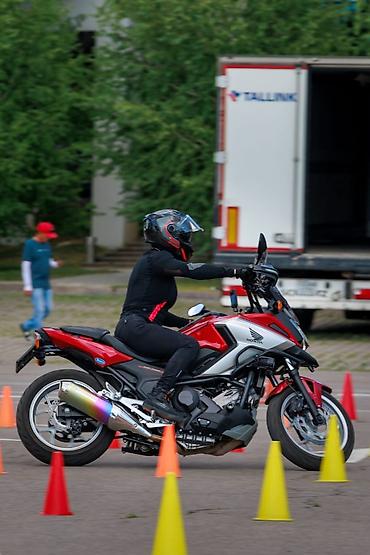 Мотоциклы: Эндуро Honda, 750 куб. см, Бензин, Взрослый, Б/у — 3