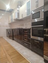 Uzunmüddətli kirayə mənzillər: Şəhərin mərkəzində 3otaqlı mənzil icarəyə verilir.İşığı suyu — 22