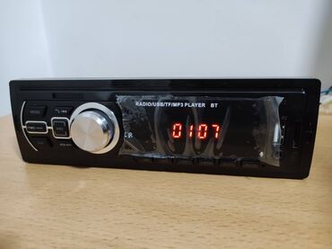 Audio oprema za auto: Radio za kola USB Bluetooth 4x45W Radio za auto USB Bluetooth — 4