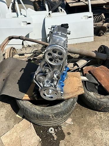 Sbor motorlar və silindr başlıqları: VAZ 2101-2107 üçün 1.3–1.6 L karbüratorlu sıra-4 benzin mühərriki — 2