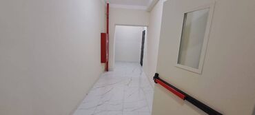 Uzunmüddətli kirayə mənzillər: Nəsimi rayonu, Firdovsi küçəsində, 18 mərtəbəli yeni tikili binanın — 12