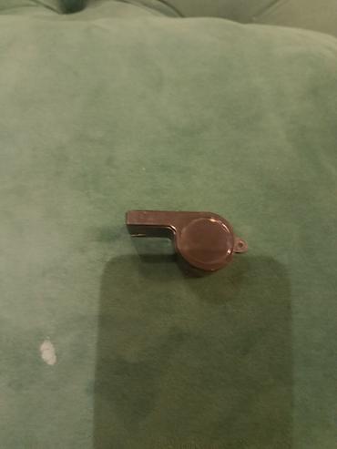 qaçış aparatı işlənmiş: Plastik fit (düdük) - Material: bərk plastik - Rəng: tünd — 1