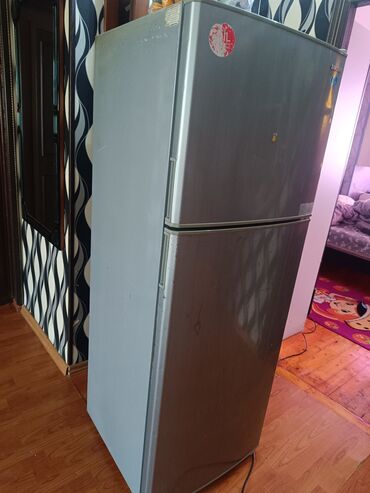 Soyuducular: Samsung iki qapılı soyuducu - Marka/model: Samsung (üst kamera — 8