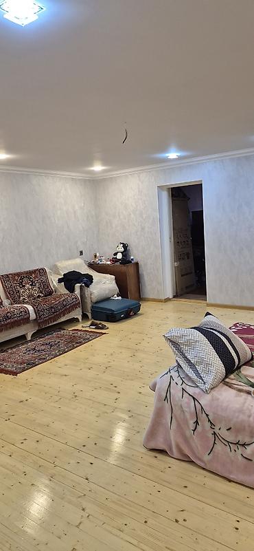 Kommersiya daşınmaz əmlakının satışı: Satılır: Təsvir: - Küçə səviyyəsində, vitrini pəncərəli,və birbaşa — 7