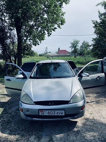 Ford: Ford Focus: 2001 г., Хэтчбэк — 3