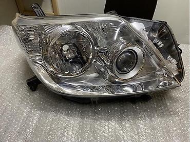 cruser: Передняя правая фара Toyota 2010 г., Новый, Аналог — 2