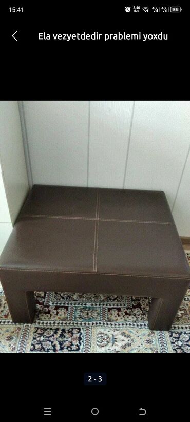 rəng vuran: Mebel: Yumşaq oturacaq/banquette - Material: tünd qəhvəyi eko‑dəri