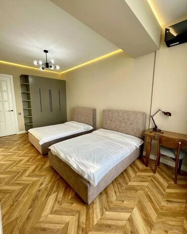 киевская тыныстанова: 3 комнаты, Риэлтор, Без подселения, С мебелью полностью
