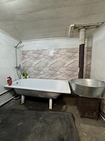 Продажа коттеджей и домов: ✨Продаётся дом в г. Шопоков✨ 🏡Характеристики: • Участок - 9 соток — 11