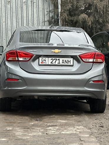 spark 2016: Chevrolet Cruze: 2019 г., 1.4 л, Автомат, Бензин, Седан — 2