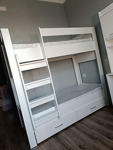 işlənmiş nərdivanlar: Oğlan və qız üçün, Yeni, Çarpayı, Matras ilə, Siyirməli, Laminat — 1