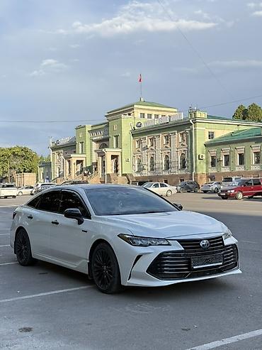 corolla 2016: Toyota Avalon: 2021 г., Гибрид, Седан — 1