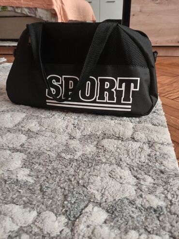sportske jakne: Crna sportska torba