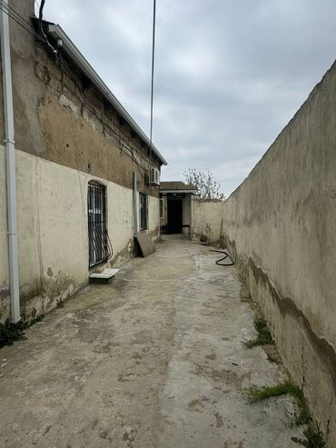 Həyət evləri və villaların satışı: 6 otaqlı, 309 kv. m, Kredit var, Orta təmir — 28