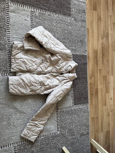 tulum geyimleri: Женская куртка L (EU 40), XL (EU 42)