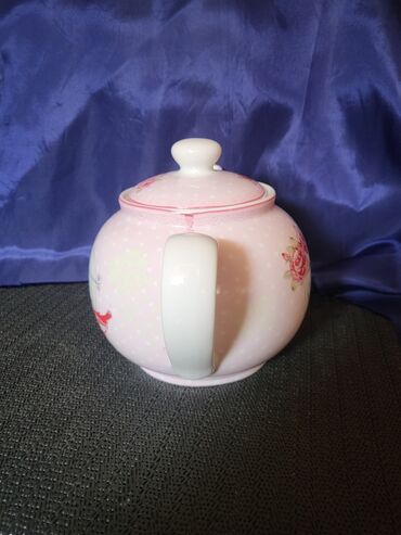 Čajnici: Bokal nov,vintaz porcelanski. Nov bokal. Visina. 12cm na lalafo.rs — 5 Čajnici: Bokal nov,vintaz porcelanski. Nov bokal. Visina. 12cm — 5