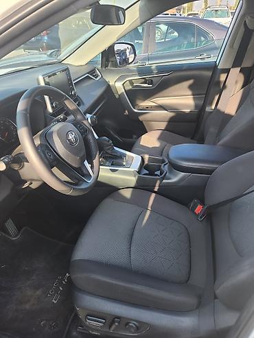 rav 4 2018: Toyota RAV4: 2021 г., Автомат, Бензин, Кроссовер — 4