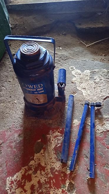 generator 8 kva: OWED Hydraulic Jack – 32 ton Məhsul təsviri: - Tip: Şüşə tipli — 2