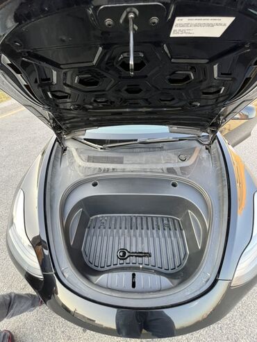 Tesla: Tesla Model 3 – tam elektrikli sedan Xüsusiyyətlər və dizayn: - Gözəl — 11