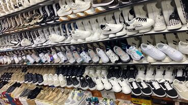 Ayaqqabılar: Məhsul: Kişi və qadın ayaqqabıları – gündəlik və stil kombinasiyası — 22