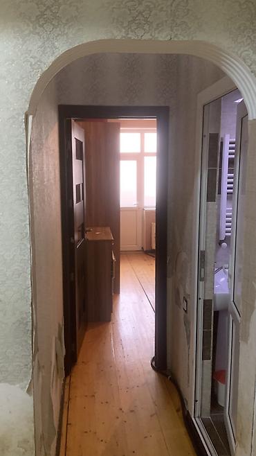 Uzunmüddətli kirayə mənzillər: Salam Xirdalanda tam merkezde Irşad telecomun yaninda yeni binada 2 — 7