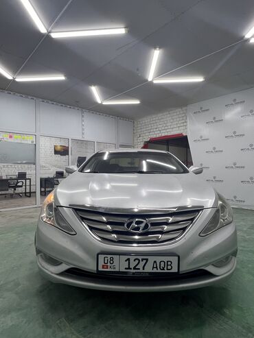 состоянии хорошое: Hyundai Sonata: 2010 г., 2 л, Автомат, Газ, Седан