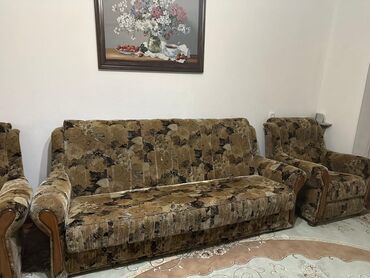 раскладной диван диван кресло: Диван-керебет, түсү - Күрөң, Колдонулган