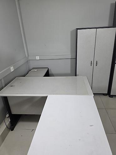 komputer stolustu: Ofis mebeli satılır. sifoner, skaf, 4 yazı masası 400 azn — 3
