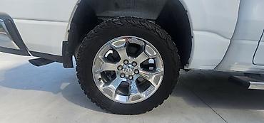 ford rapter: Dodge Ram 1500: 2022 г., 3.6 л, Автомат, Гибрид, Пикап — 9