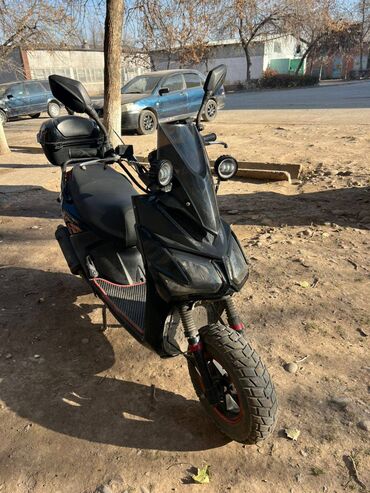 Скутеры: Тип скутера 150 куб. см, Бензин, Б/у — 6