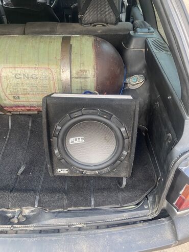 магнитолы для авто: Автомобильный сабвуфер FLI FU12A в корпусе, покрытом черным карпетом