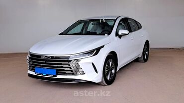 BYD: BYD : 2025 г., Автомат, Гибрид, Седан