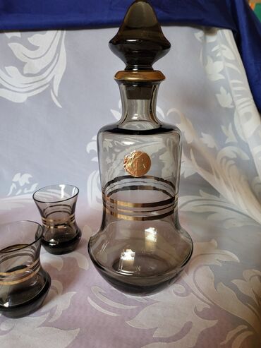 Čaše: Servis nov za zestoko pice Paracinsko staklo. Servis je — 5