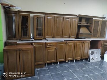 ikinci əl mətbəx mebeli: *Metbex mebeli 800 Azn* Olcu 4.50 sm . Temiz fistiq