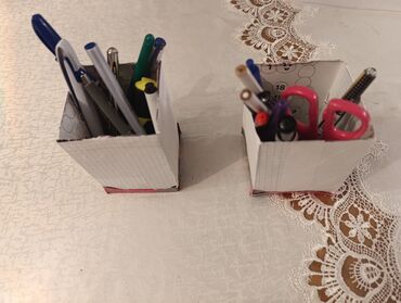 Qələm qabları: Öz Əl işimdir. Əl əməyim sayəsində ərsəyə gəlib. Əl işi olan bu iki — 3