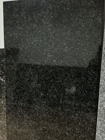 Фасадные гранитные плитки: Гранит Ангола Блэк Angola Black, Galaxy, Ash Black, Labrodarite и — 10