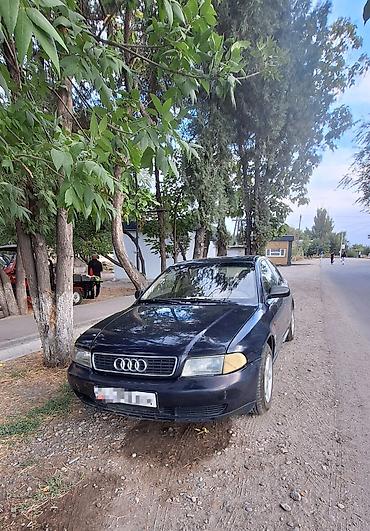 помпа на ауди: Audi A4: 1995 г., 1.8 л, Механика, Бензин, Седан — 1